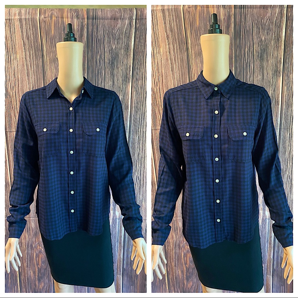 Universal Thread size xs NWT black & dark blue plaid button down blouse